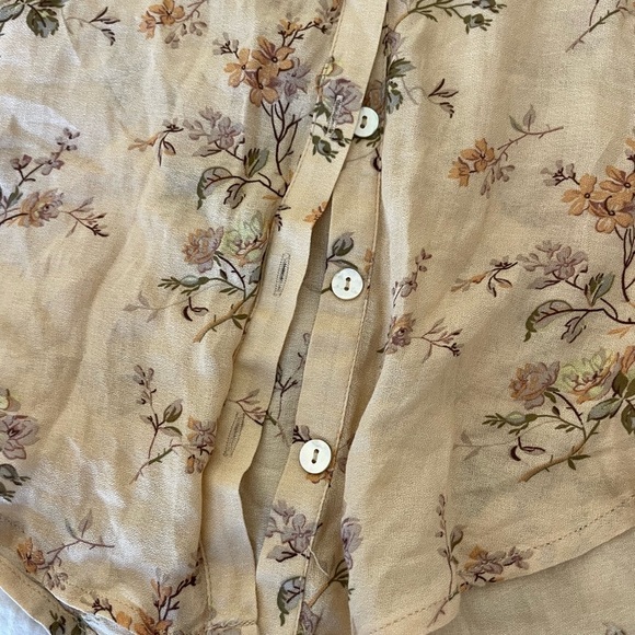 Chaser floral button down ruffle top - Picture 5 of 7